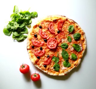 Tomato Pizza