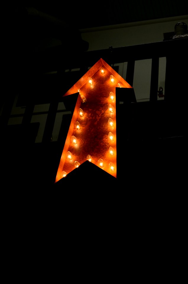 Arrow With Lamps