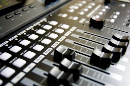 Black Disc Jockey Music Pad