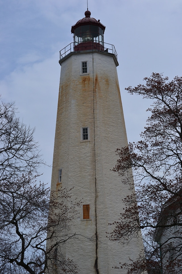 Lighthouse hook architectural