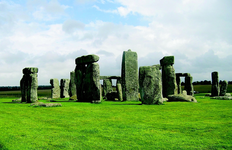 Monolith mystical magic circle