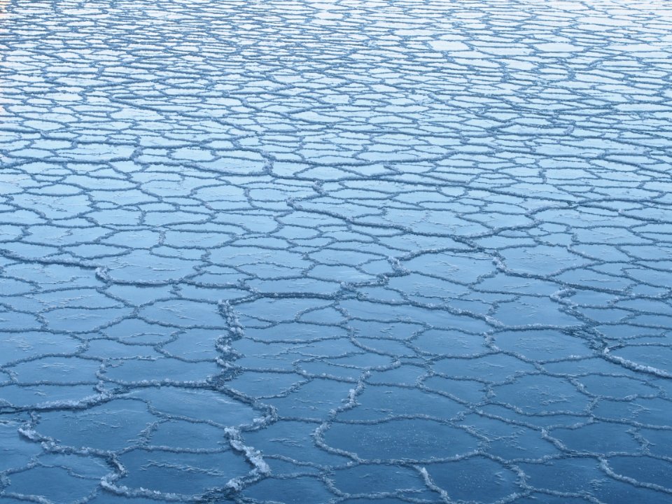 Bluye Ice Cubes During Daytime