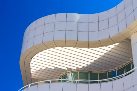 Curved Building