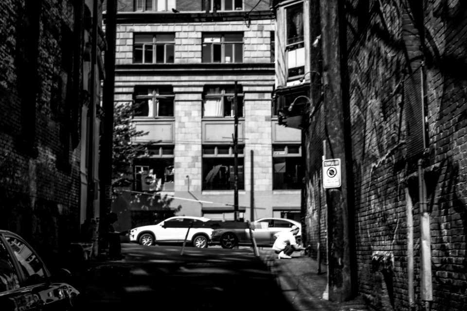 115 Authorized Graffiti-vancouver-gastown-xe2-zeiss35-2-20150521-DSCF6317-Edit