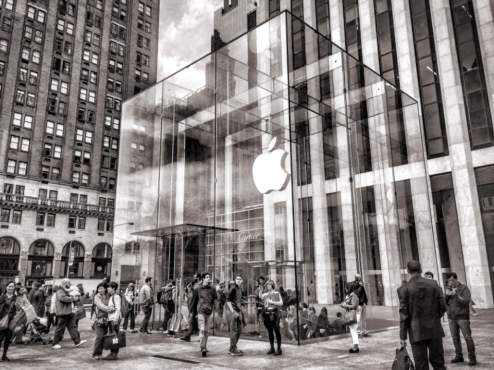 Apple Store On 5th Avenue