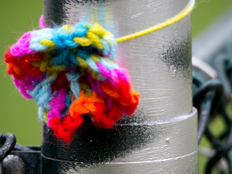 Yarnbombing Eastvan-photowalk-vancouver-em10-75-300mm-20150517-P5170001