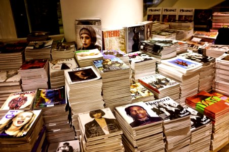 Magazine Stand