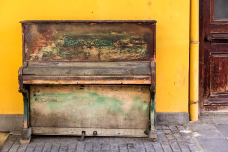 Old Piano