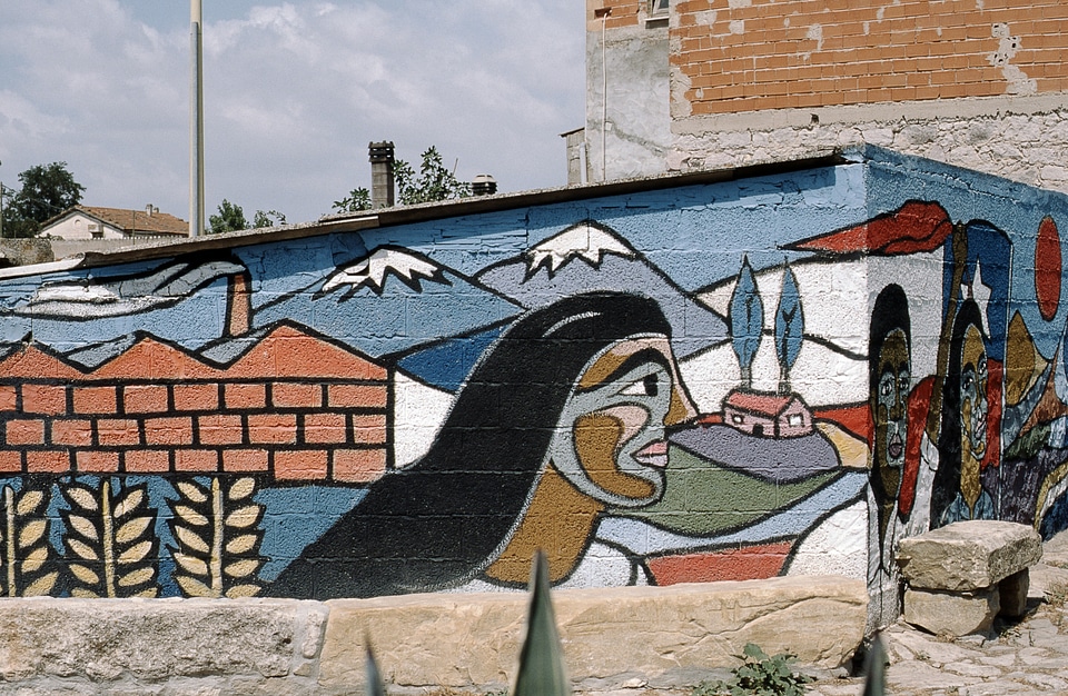 Murals graffiti politically