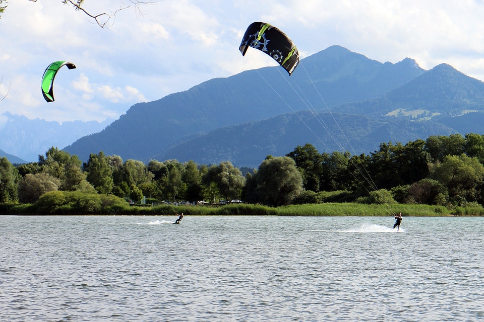 Kitesurfer sport water
