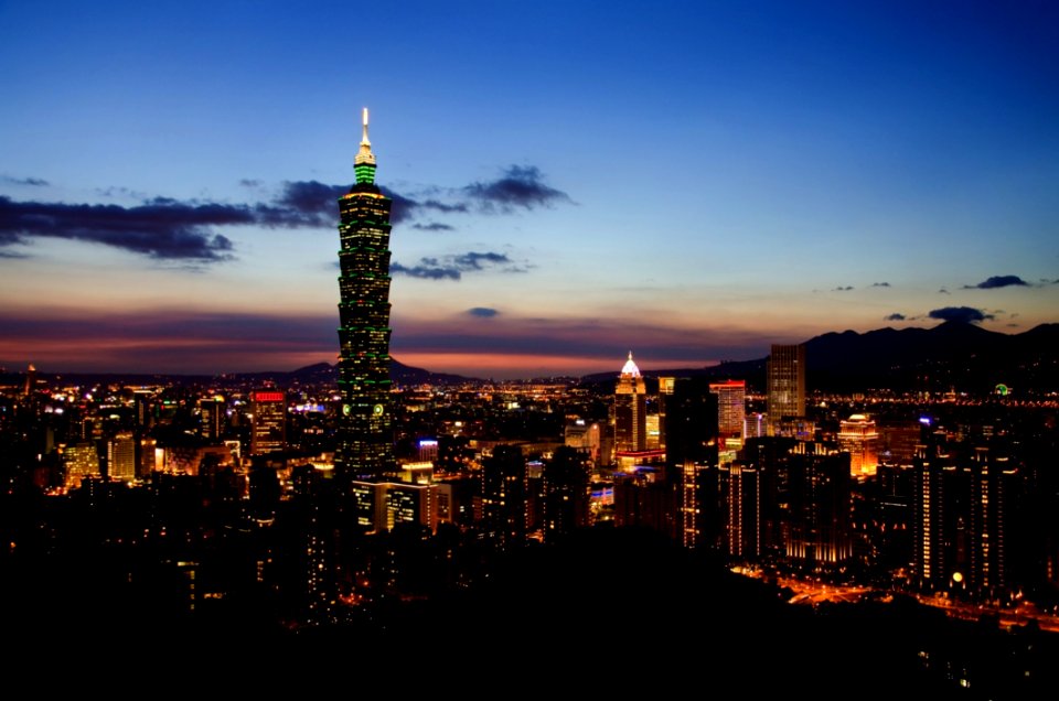101 Tower Taipei Taiwan At Night