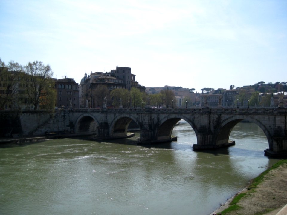 Sant-angelo-bridge-over-travere