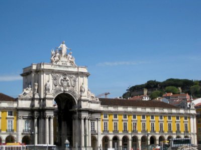 Rua-augusta-arch-of-triumph photo