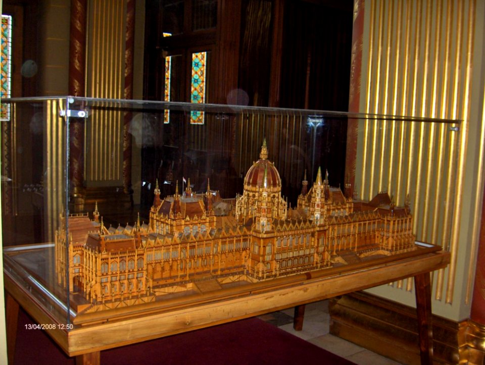 Parliament-replica