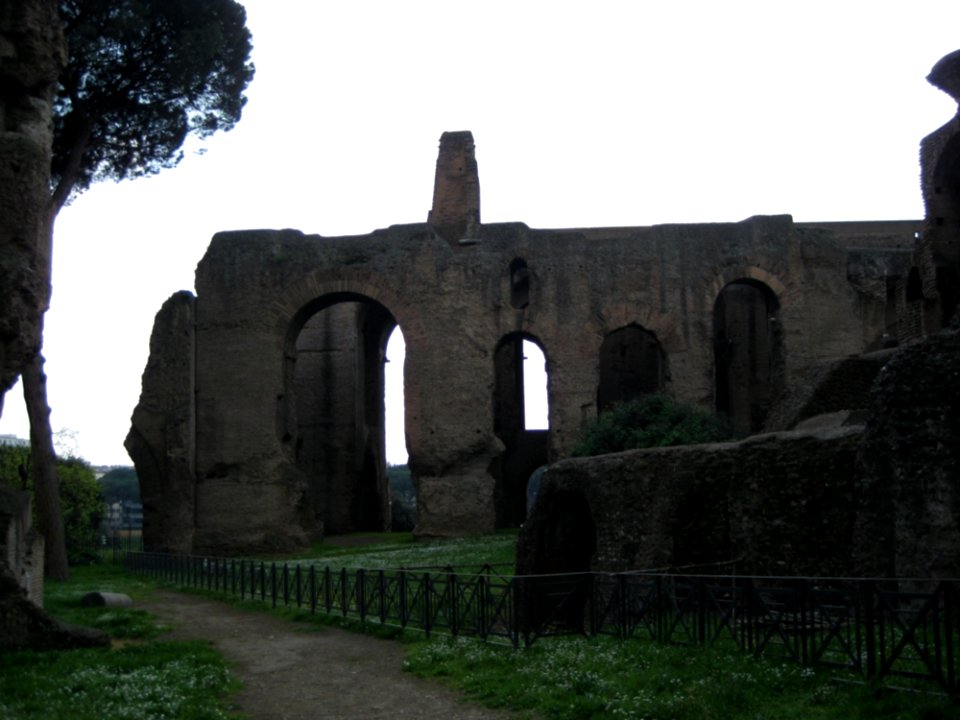 Palatine-hill-ruins
