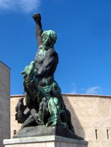 Liberty-statue-figure