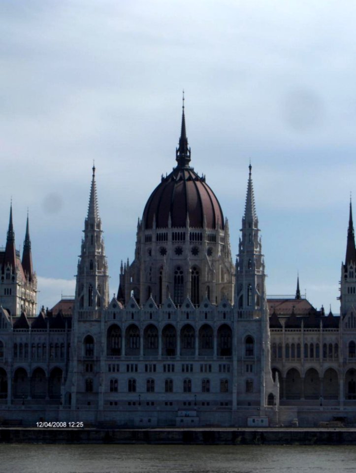 Hungarian-parliament