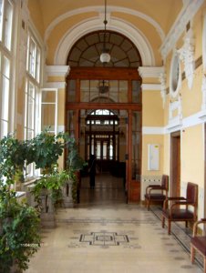 Hallway-of-public-baths
