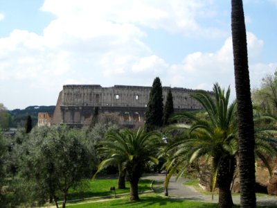 Colosseum-seen-from-villa-borghese