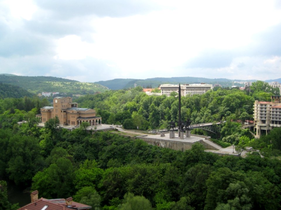 City-art-gallery-and-asen-monument