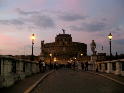 Castle-sant-angelo-seen-from-the-bridge