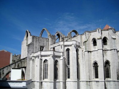 Carmo-convent-arches