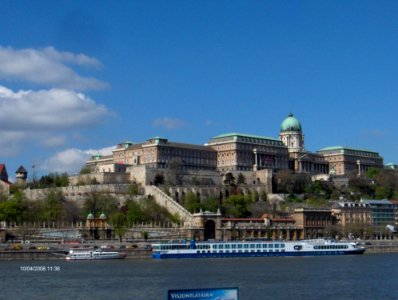 Buda-castle-from-other-side-of-danube