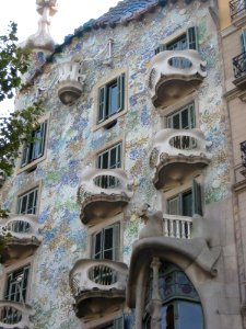 Batllo-house-balconies