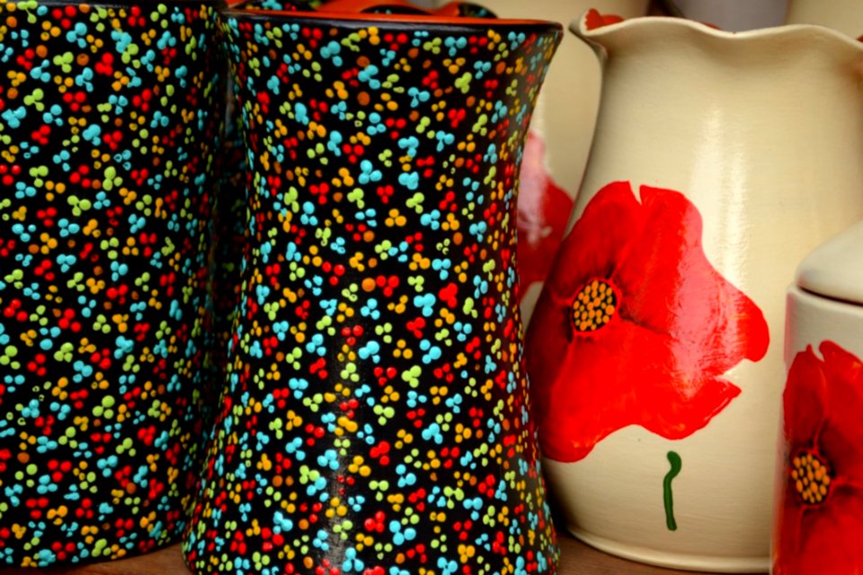 Vases-with-floral-motifs