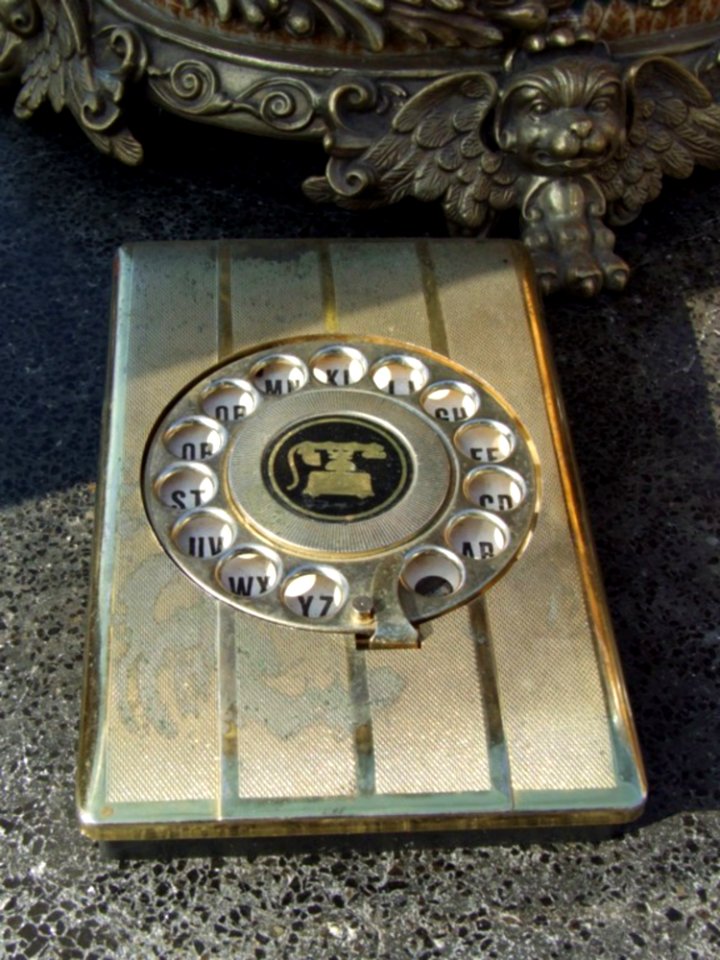Stylish-metallic-phone-book