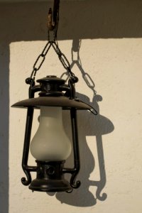 Suspended-electrical-outdoor-lamp