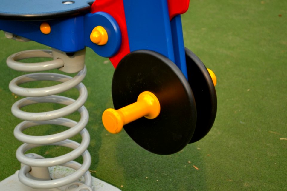 Playground-horse-detail
