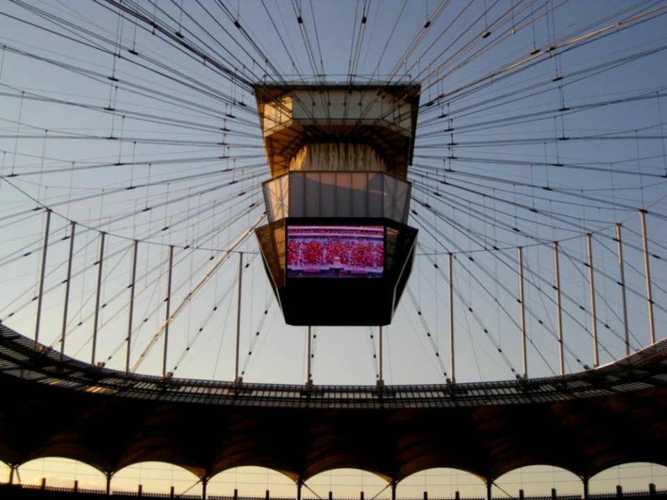 Football-stadium-video-screens-and-retractable-roof