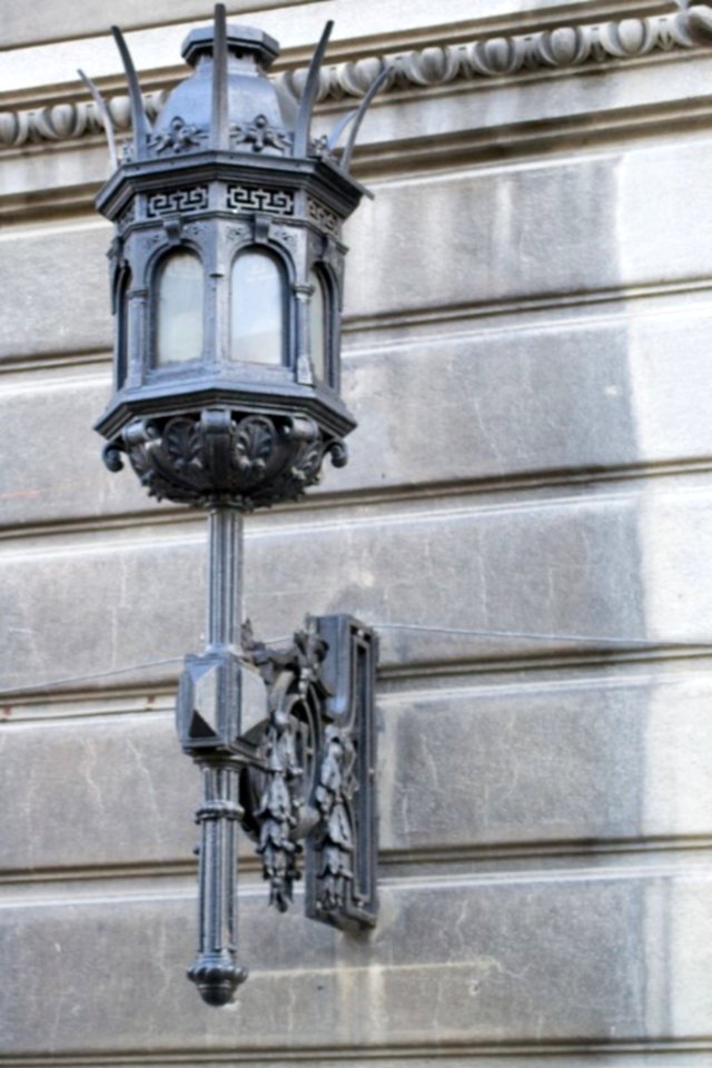 Cast-iron-wall-lamp