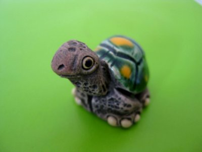 Ceramic-turtle-miniature