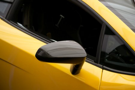 Photo Of Fender Mirror With A Fiber-reinforced Housing On The Superleggera Version Of Gallardo
