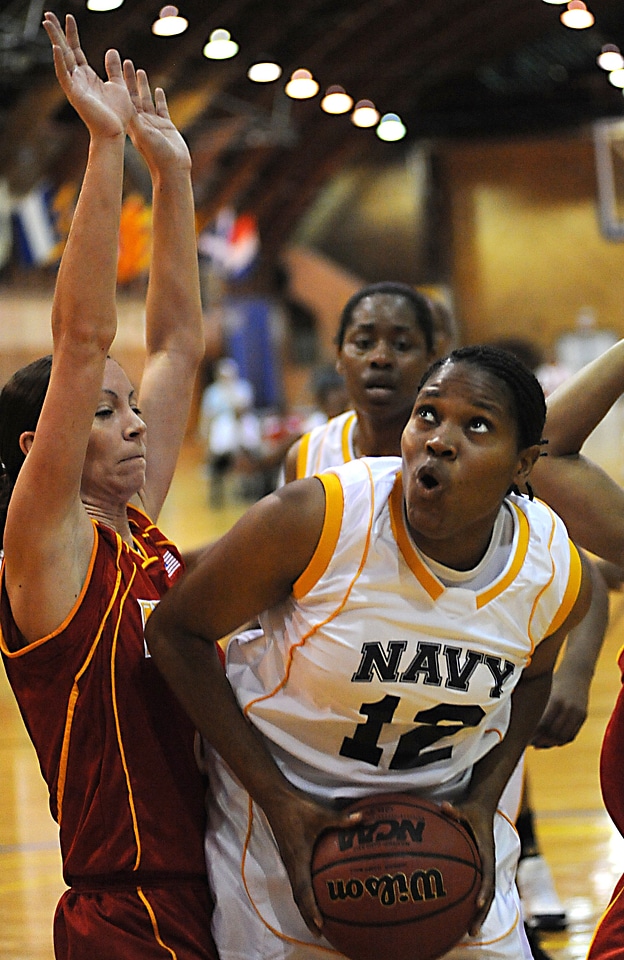 Ball woman player