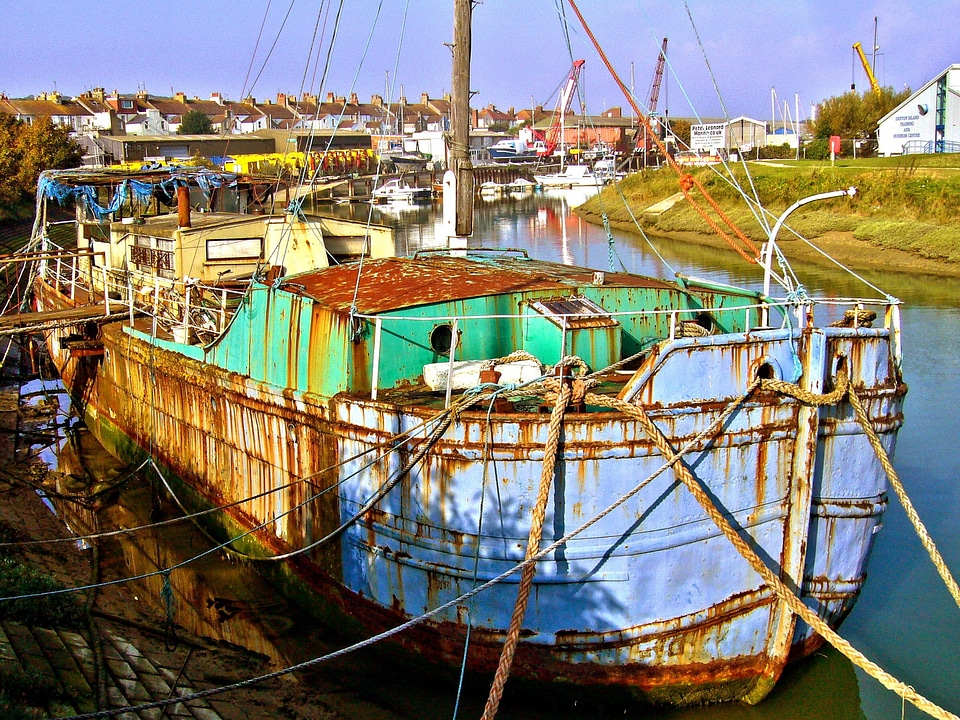 Old boat houseboat depilated