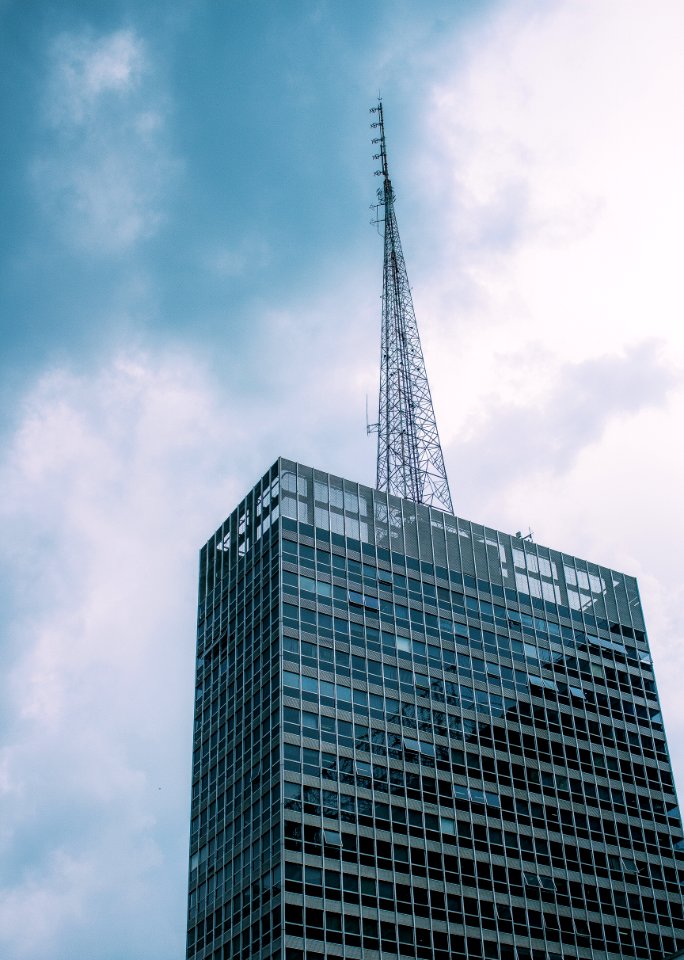 Low Angle View Of Skyscraper Against Sky