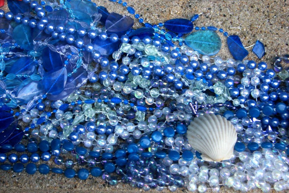 Blue Beads And Glass With Shell
