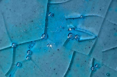 In Praise Of Cracks