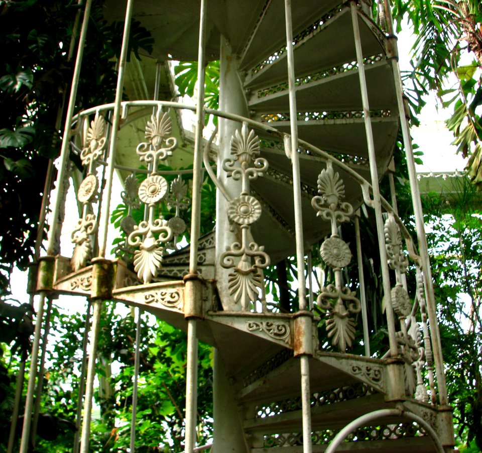 Curved Staircase Kew Conservatory