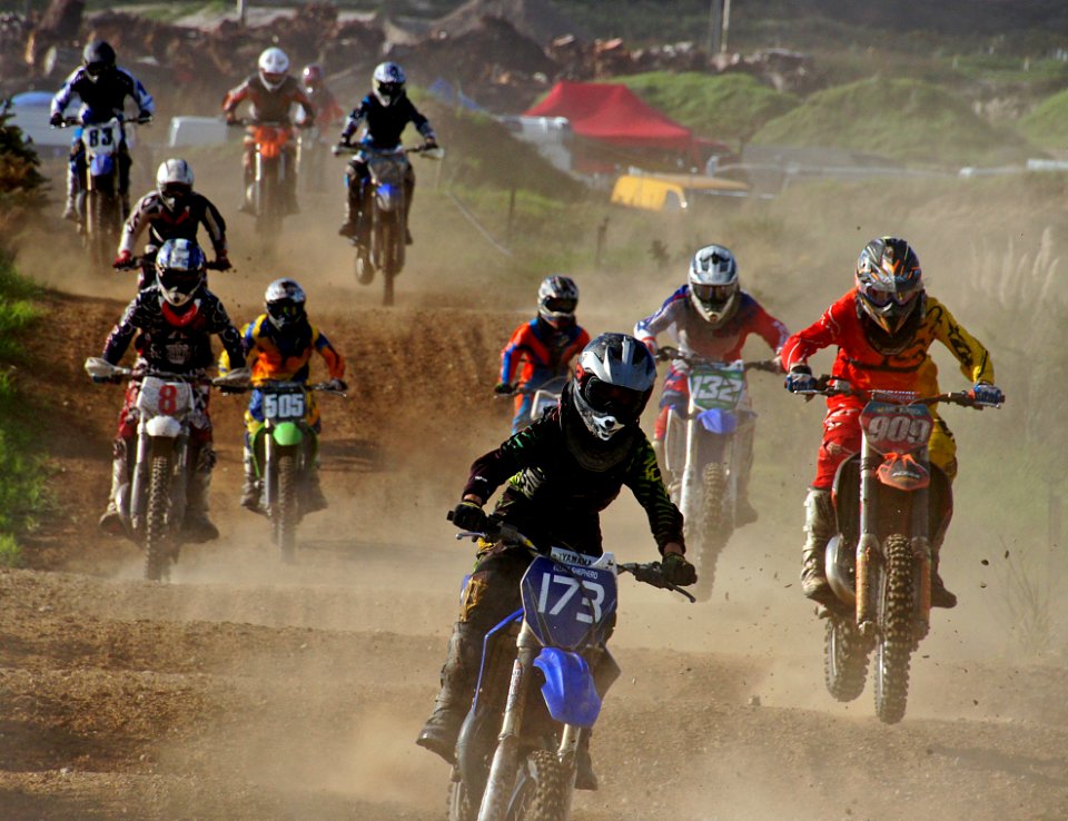 Motor Cross Riders