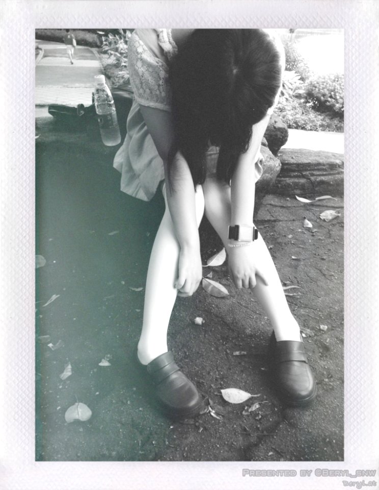 Shoe Flash Photography Gesture Knee