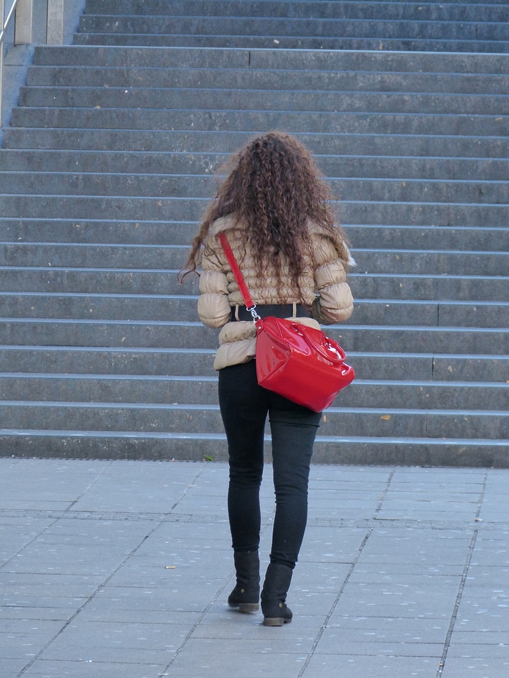 Red shopping hair
