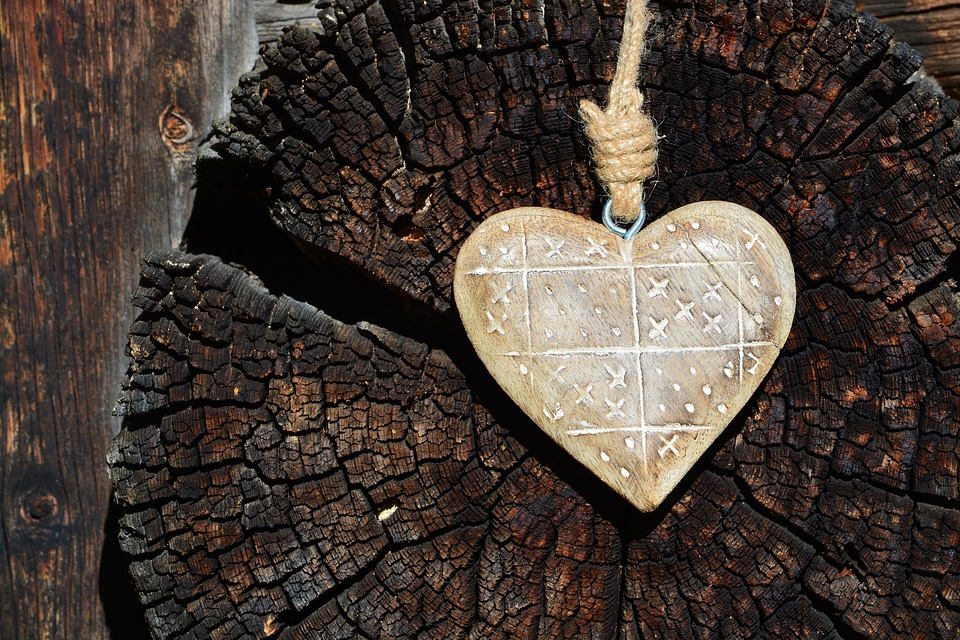Heart wood wooden structure