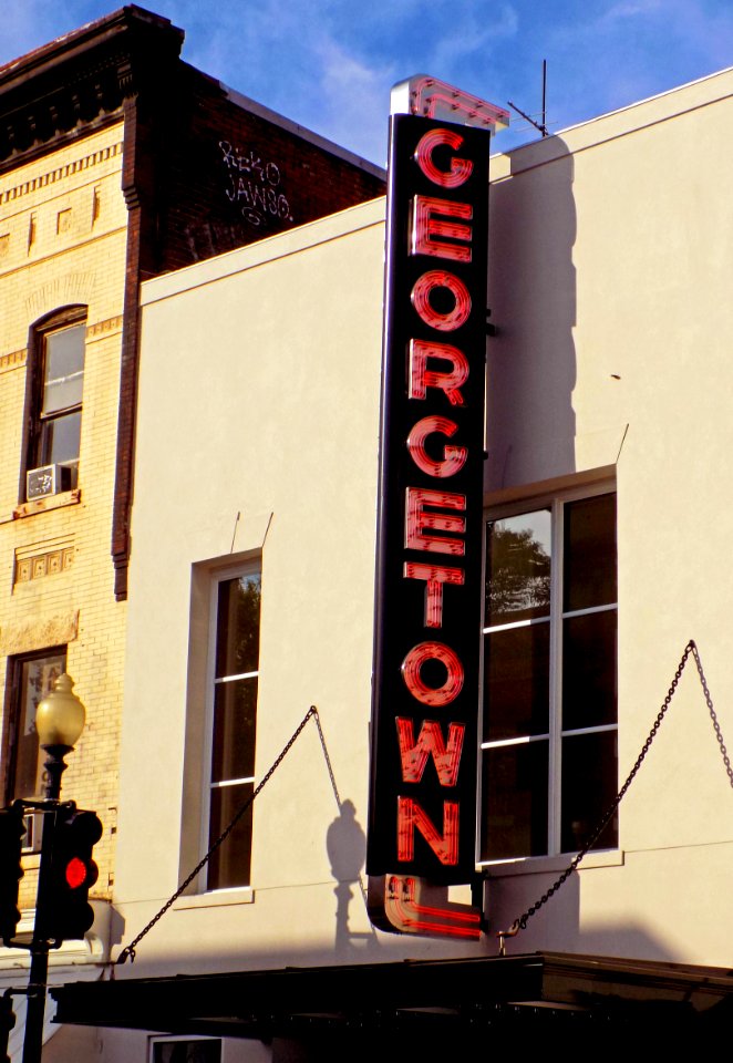 Georgetown Sign Lit