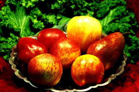 Fruit Dish With Lettuce