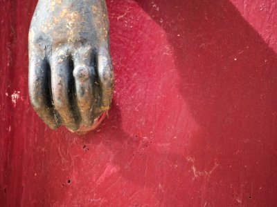 Hand Knocker Belves-france-dordogne-em10-70-300mm-20150724-P7240016