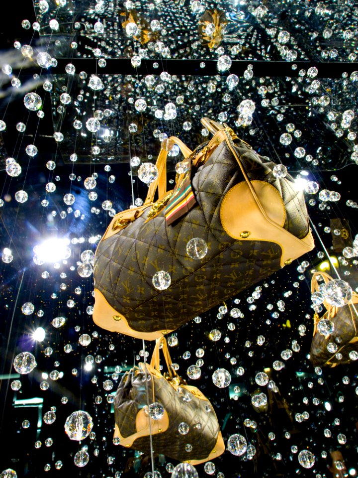 Brown Thomas (Switzers) Grafton Street Christmas Window Display